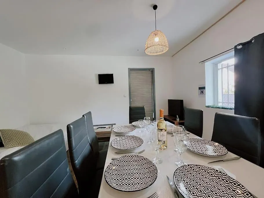 Place To Chill - Proche Marche De Noel Apartment Annecy 0*,